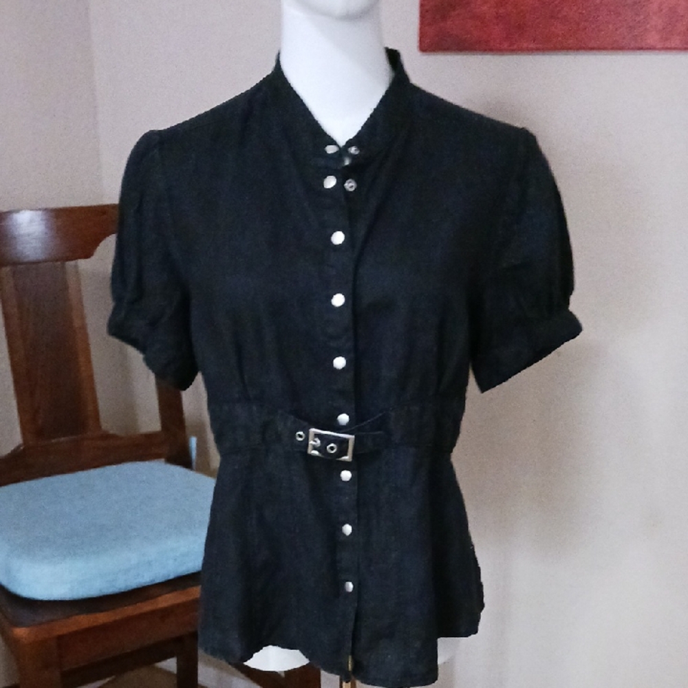 Chic Black Button-Down Women's Shirt with Belt